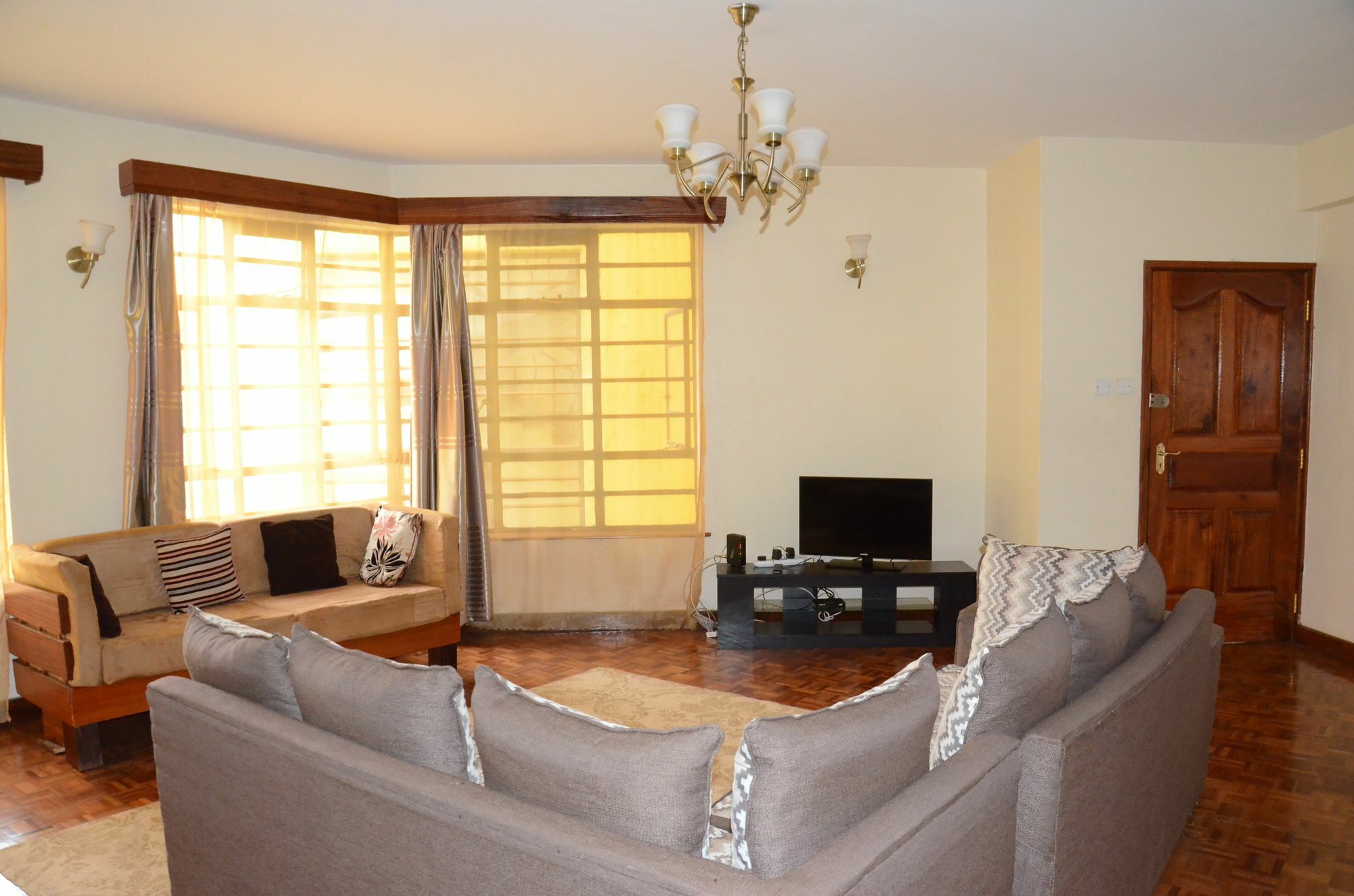 Nyumbani Apartments نيروبي المظهر الخارجي الصورة